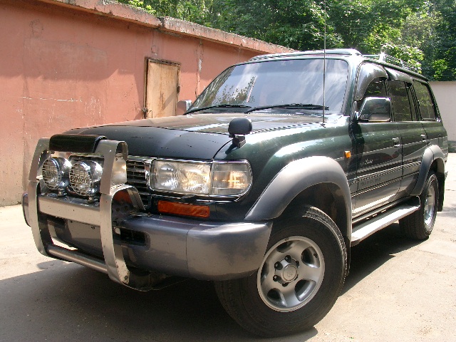 1995 Toyota LAND Cruiser picture