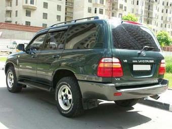 1999 Toyota LAND Cruiser picture