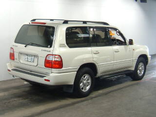 1999 Toyota LAND Cruiser picture