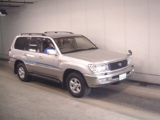 2002 Toyota LAND Cruiser picture